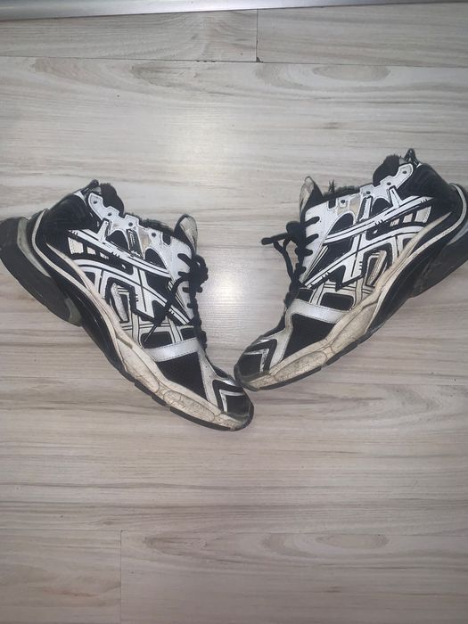 Balenciaga runner
