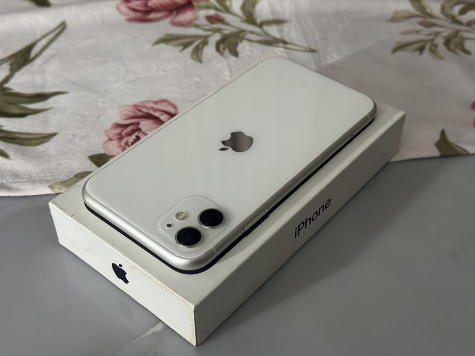 iPhone 11 White, 64gb, liber de retea, stare impecabila (Baterie 100%)