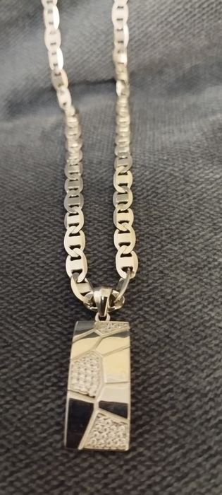 Продам серебряную цепочку