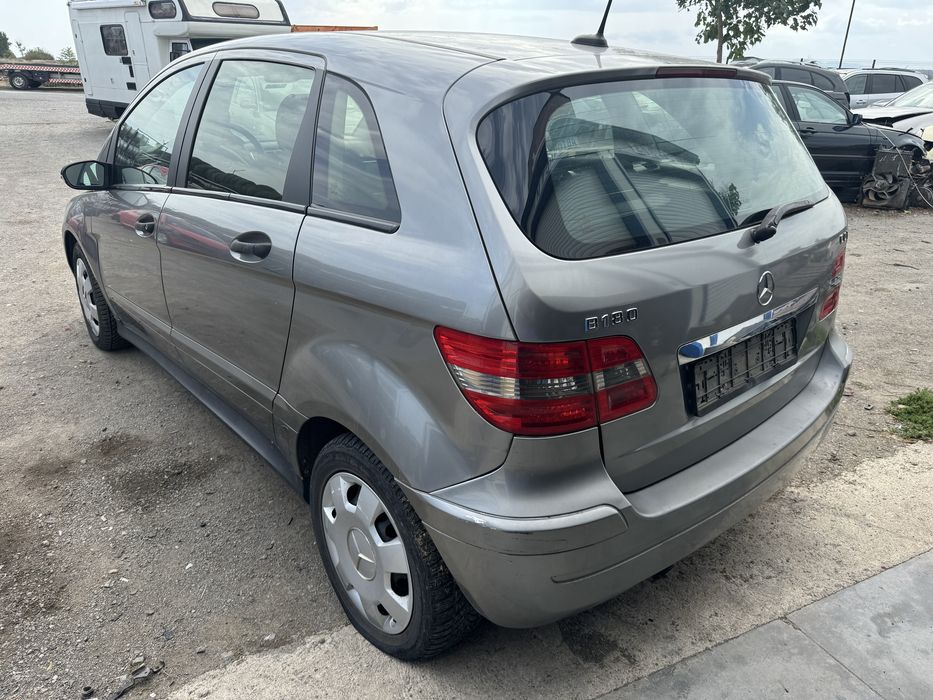Mercedes-Benz B 180 цди на части.