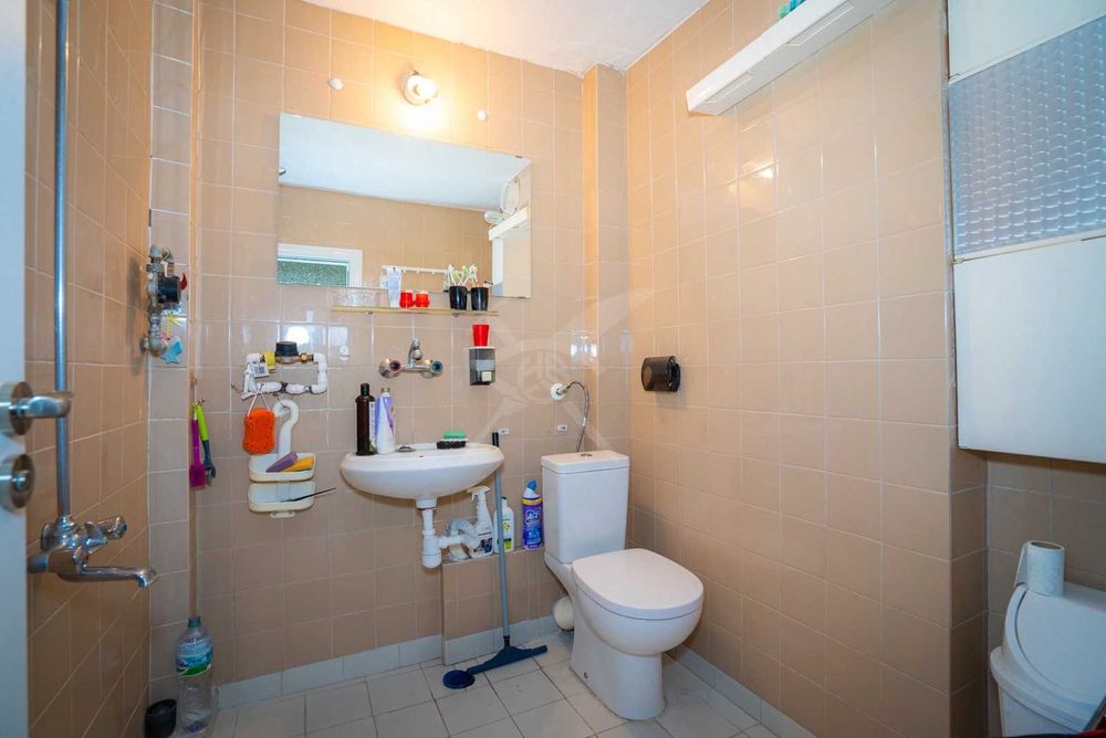 Продава се Двустаен апартамент в Бургас, Славейков - 69 кв.м за 1696 €/кв.м - Снимка #8