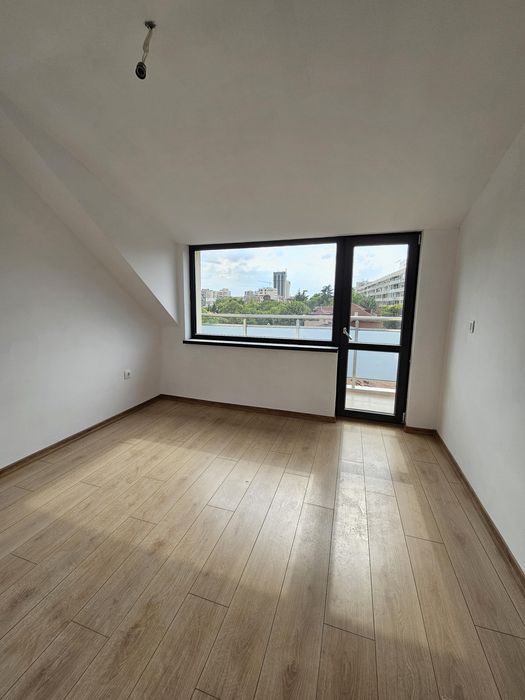 Продава се Тристаен апартамент в Пловдив, Кършияка - 105 кв.м за 1429 €/кв.м - Снимка #4