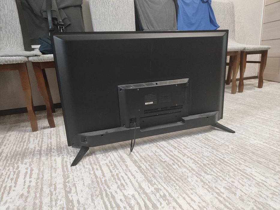 Телевизор YASIN рабочий