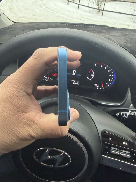 Продаю Айфон 13 в хорошем состоянии