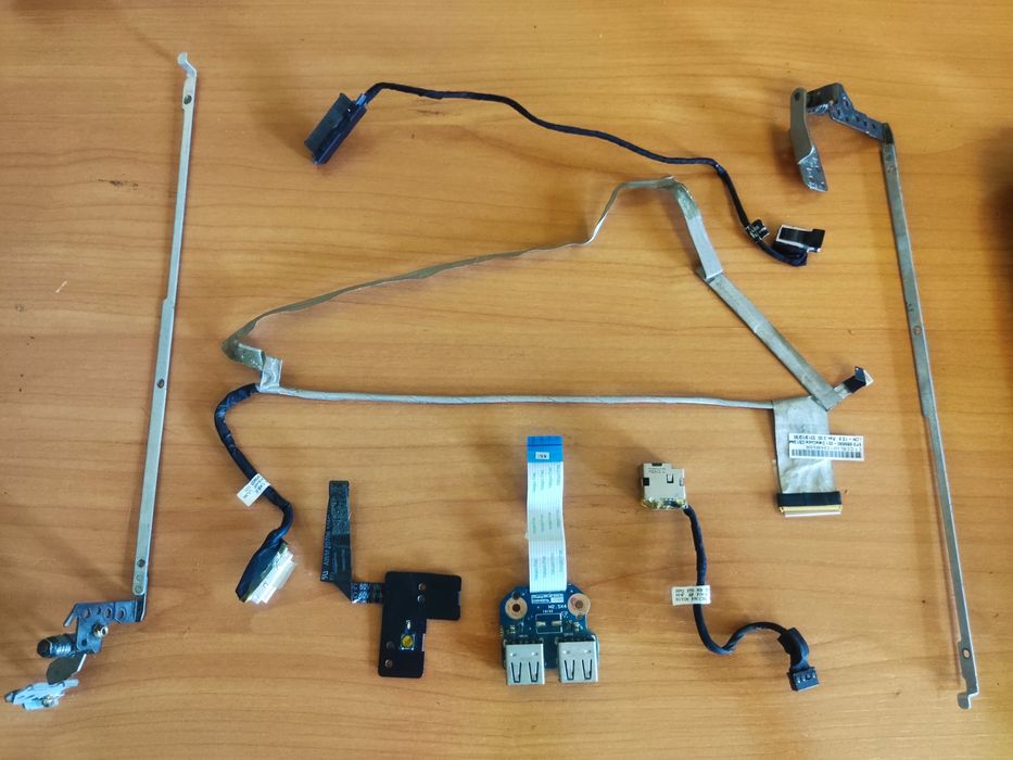 Ноутбук HP 2000 по запчастям