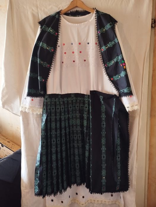 Съвременна носия, размер M/L