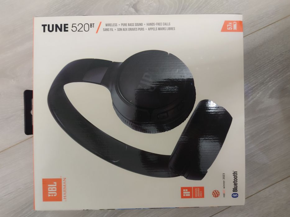 Продам оригинальные наушиники JBL