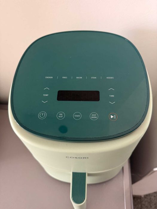Airfryer COSORI stare foarte bună