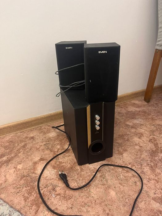 Продам звуковой колонка Sven