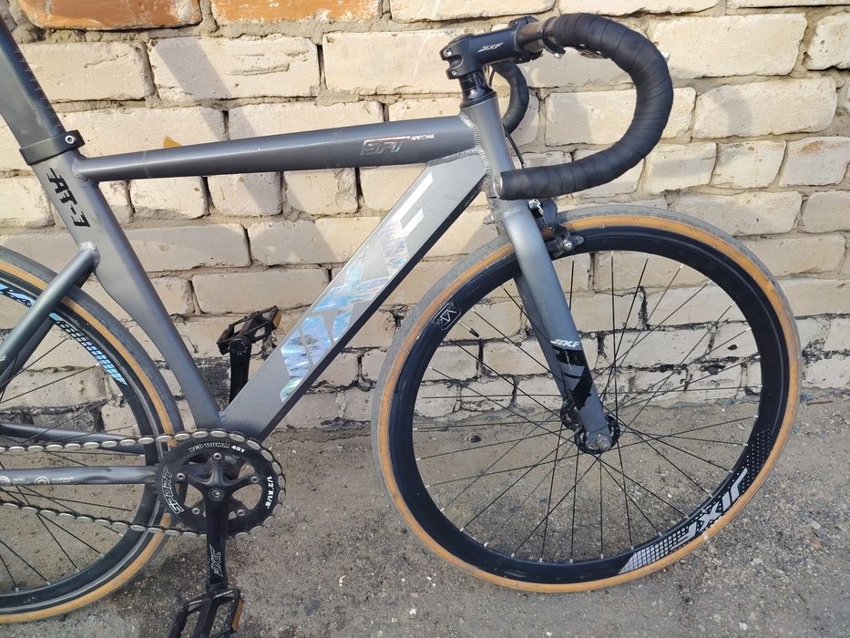 Продаю фикс jixf