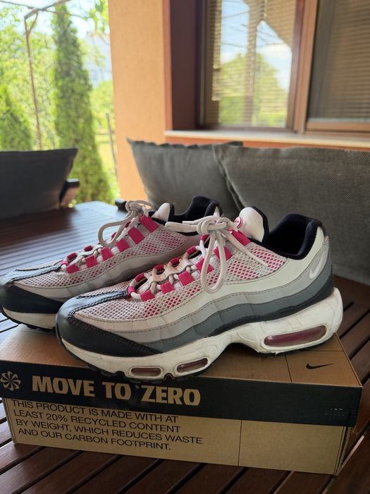 Nike W AIR MAX 95 + подарък кутия nike