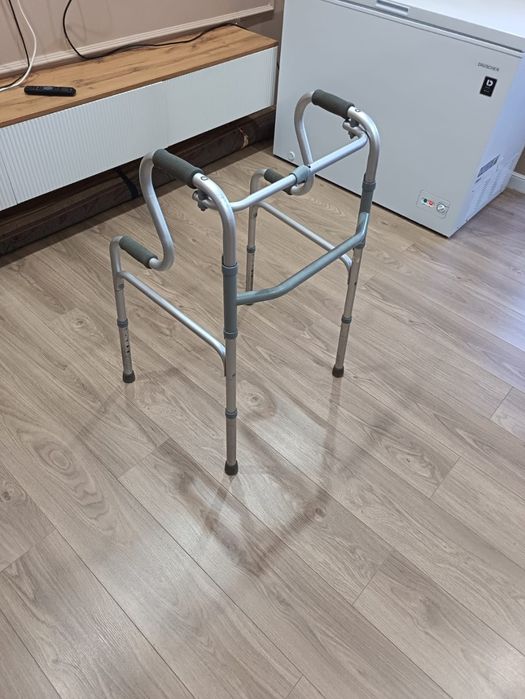 Продам ходунок для взрослых