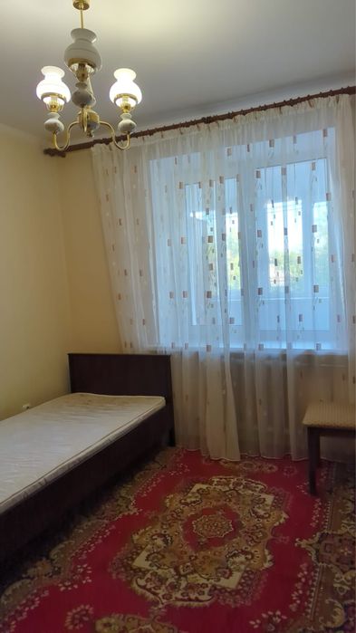 Сдам 4-х ком квартиру