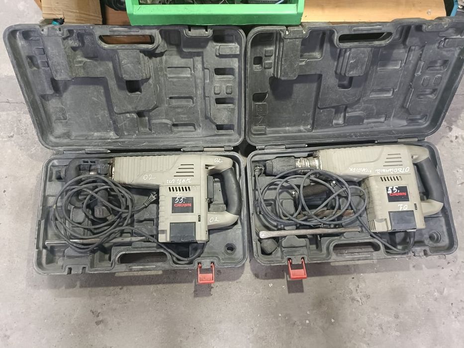 Отбойный молоток CROWN CT18021