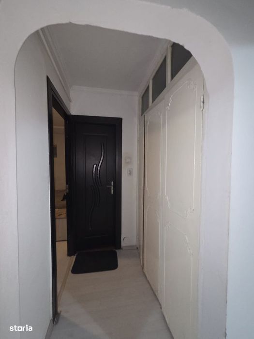 Apartament 3 camere de vanzare Bibescu - Voda