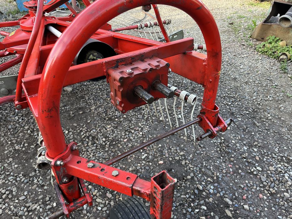 Grebla dupa tractor