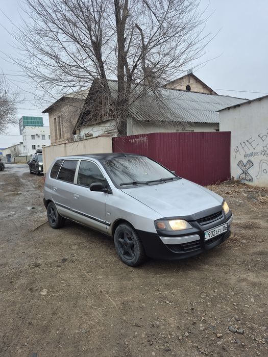 Продаю митсубиси спейс вагон