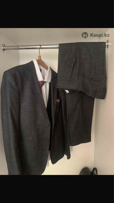 Костюм в хорошем состоянии
