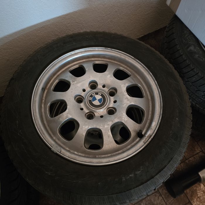 Алуминиеви джанти на бмв 15-ки