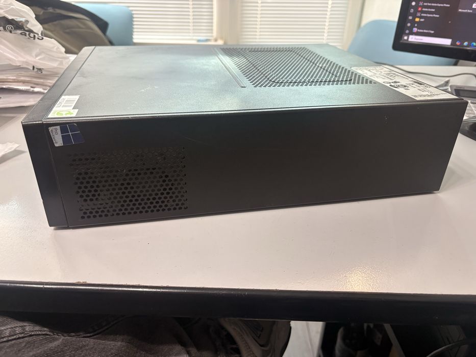 Компютър Fujitsu ESPRIMO E520 E85+  i7-4770 | 8GB RAM | 512GB SSD | GT 630 2GB