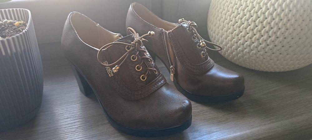 Туфли женские 38 размер.