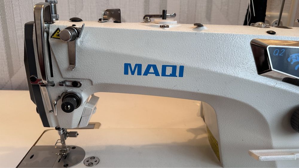 Продам швейную машину Maqi Q2