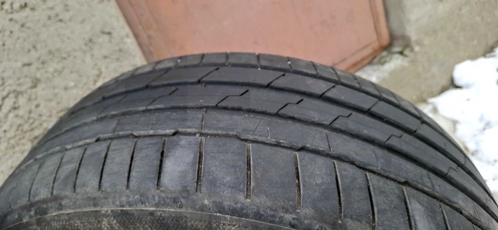 Anvelope vară 225/45/19