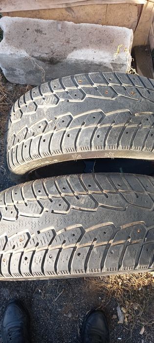 Продам резину на 17.