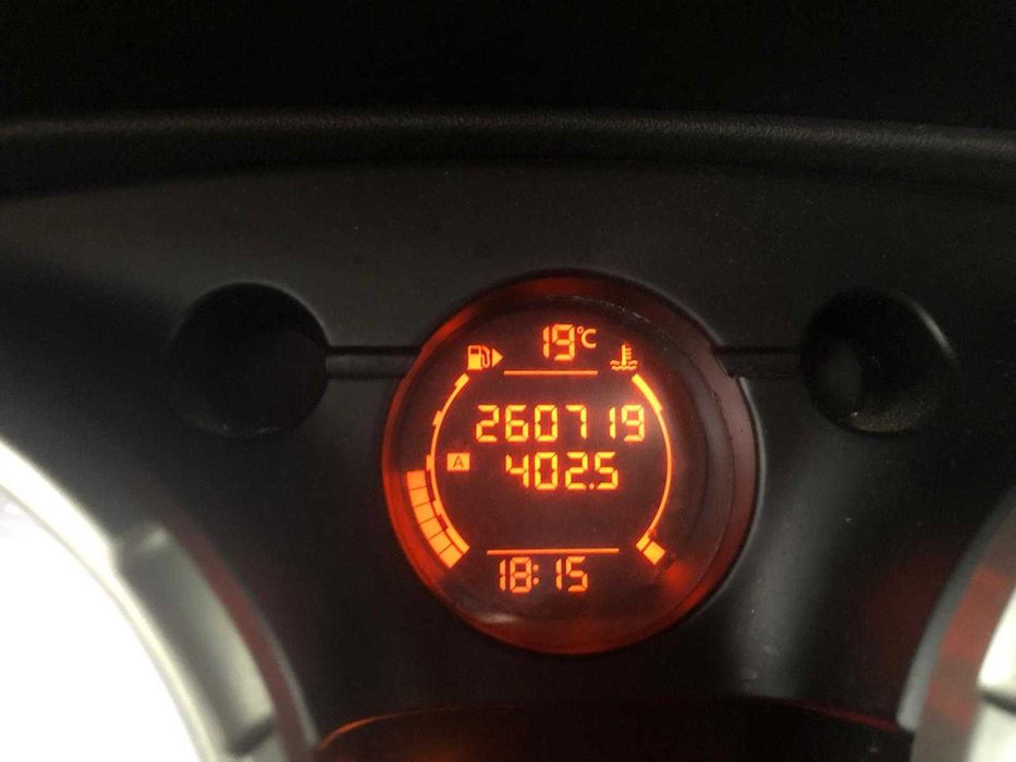 NISSAN Qashqai 2010 — imagine 3