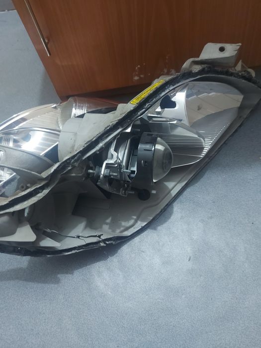 Фара тайота камри 40