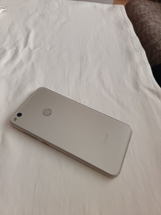 Honor 8 Lite - КАТО НОВ