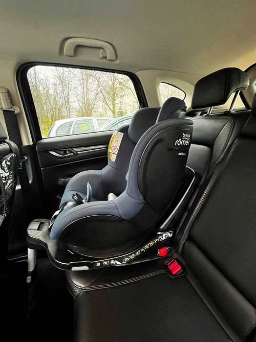 Столче за кола  Britax Römer Dualfix M I-Size 61–105 см