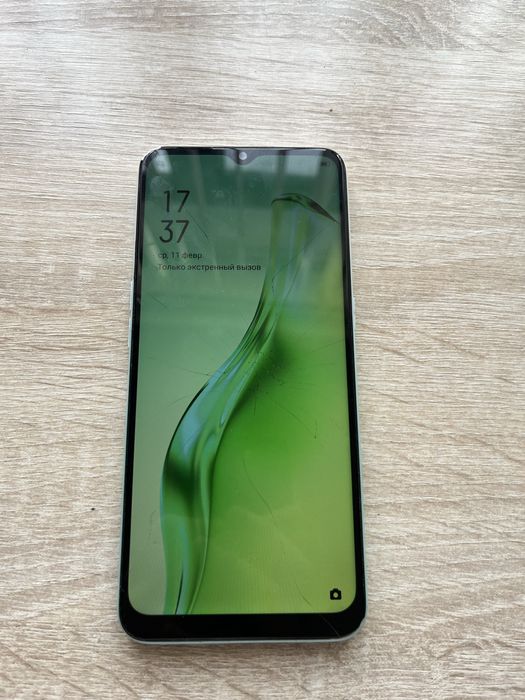 Oppo a31 в хорошом состояний но экран разбита