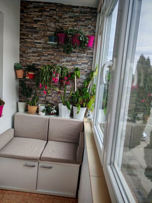 Vând apartament cu 3 camere în Târgu Lăpuș