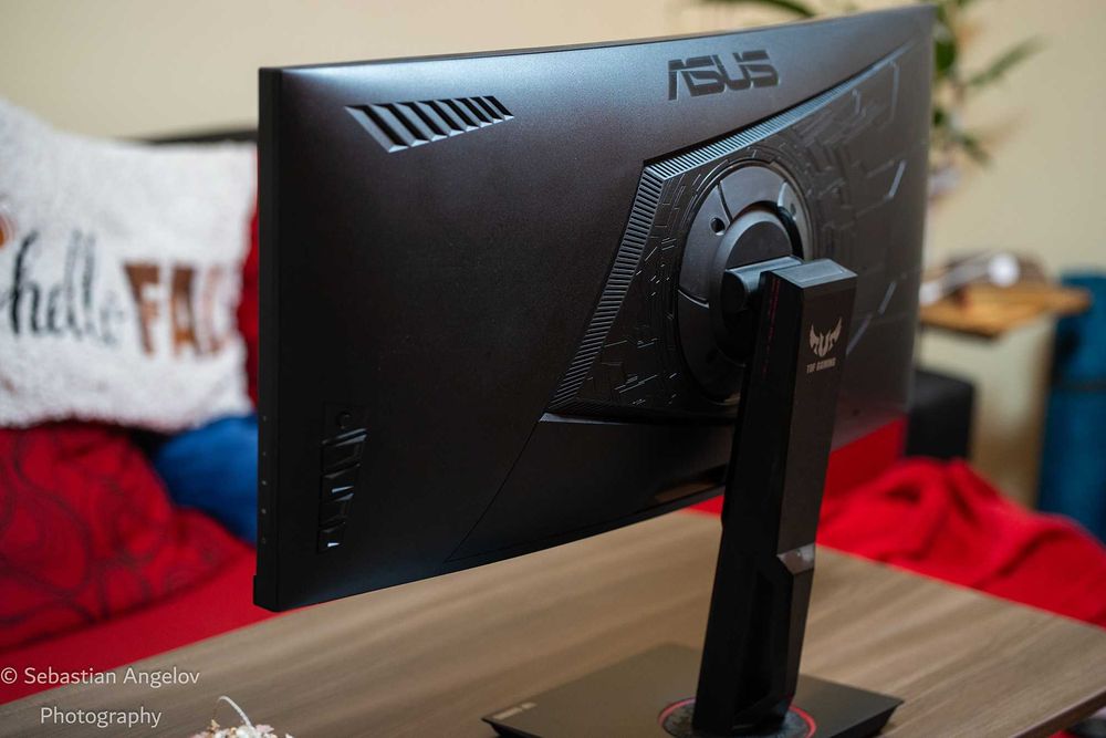 Asus TUF Gaming VG35VQ