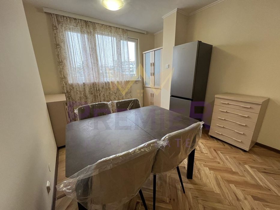 3-стаен в Варна-Владиславово площ 100 цена 1200