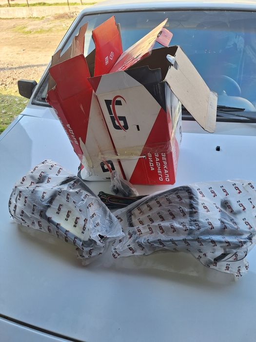 Продается боковые зеркала с электро приводом, обогревом и регл.джойс.