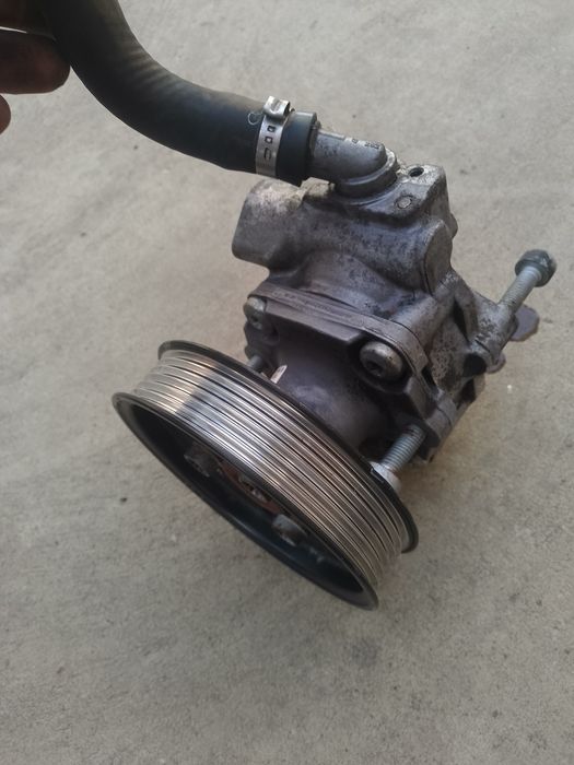 Pompa servo audi A4 B8 2.0 CAGA 8K0145154 B