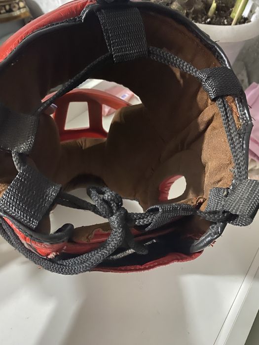 Продам шлем,карате.