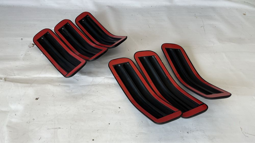 4 броя комплект (леви и десни) защитни лайстни Suzuki Grand Vitara