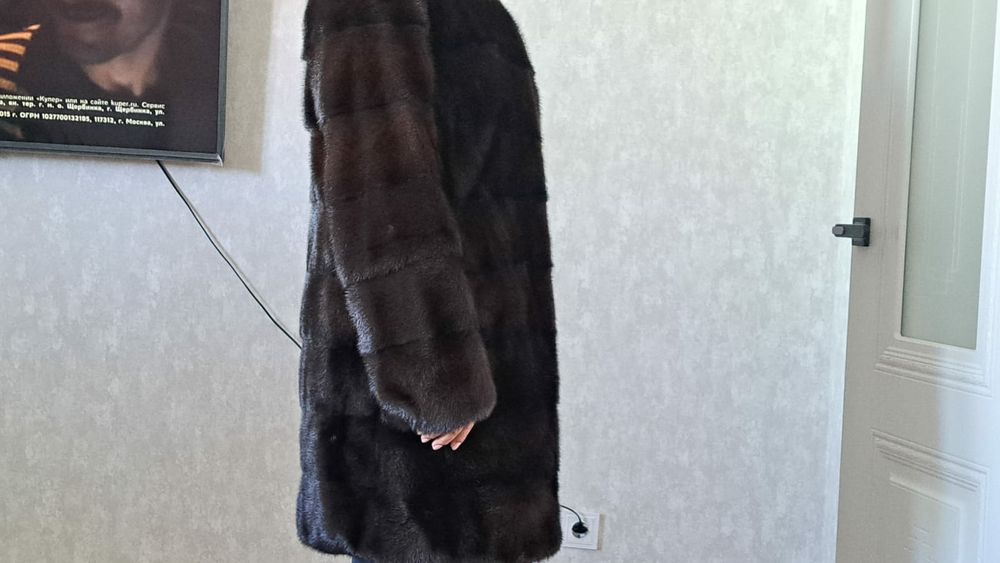 Продам норковую шубу