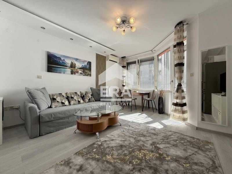 Продава се Двустаен апартамент в София, Лозенец - 70 кв.м за 4072 €/кв.м - Снимка #2