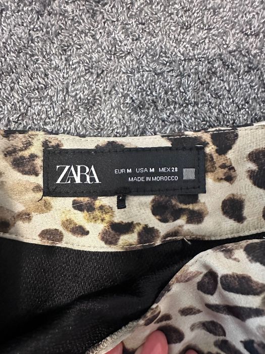 ZARA тигрова пола
