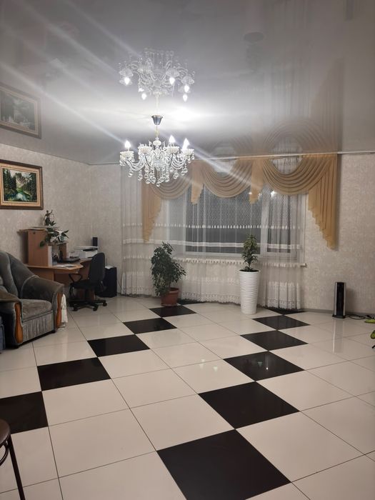 Продаётся просторный капитальный коттедж