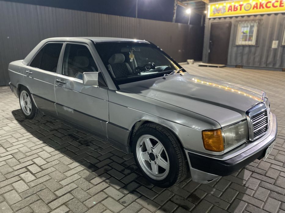 Mercedes Bens 190..