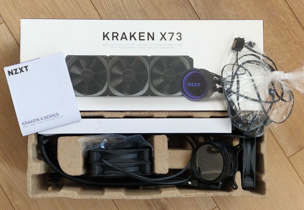 Cooler racire procesor lichid AIO NZXT Kraken Plus 360 RGB, 3 x 120 mm, Black