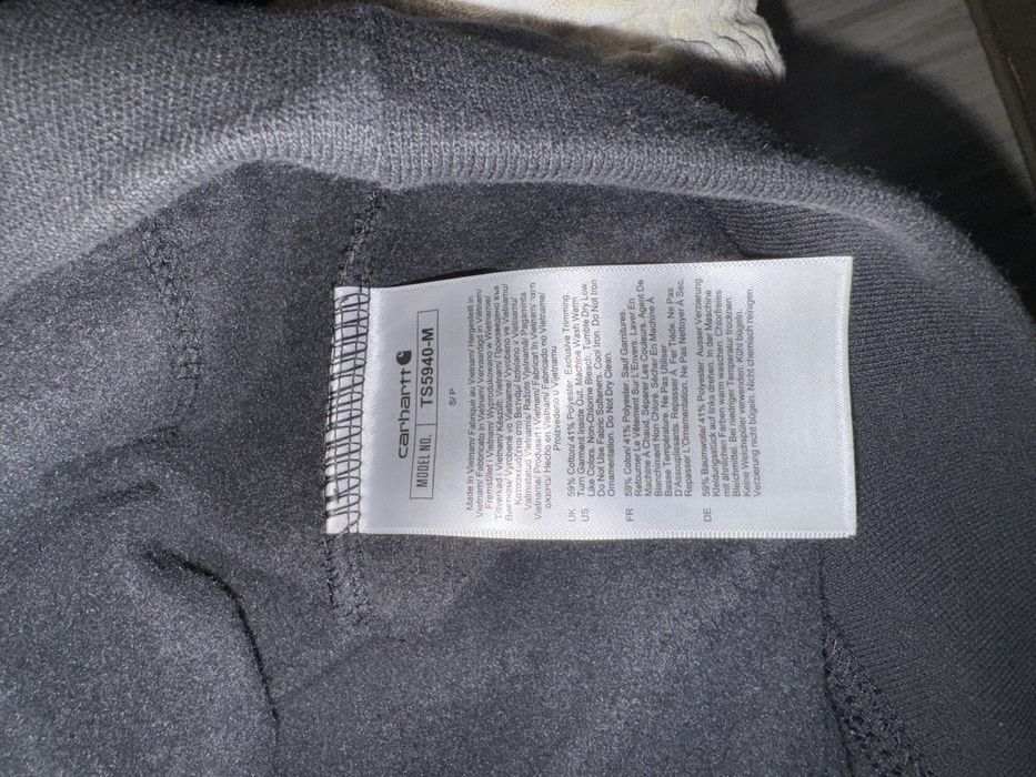 Суичер Carharrt
