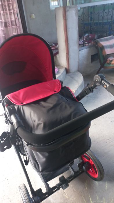 Коляска   Skillmax Х6, черный, красный