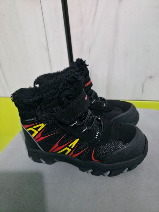 Детски боти  като нови 27 за момче