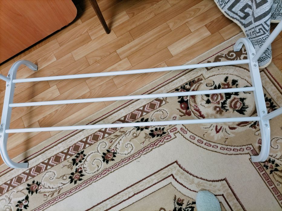 Напольная вешалка